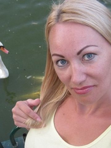 Наташа Хомутовка